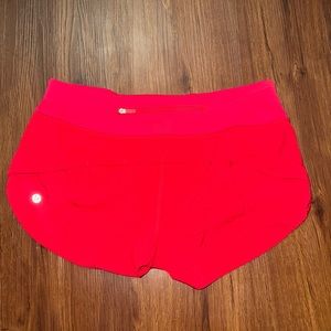 LULULEMON 2.5 SHORTS